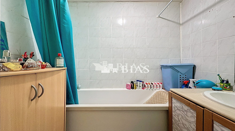 Ma-Cabane - Vente Maison Barentin, 77 m²