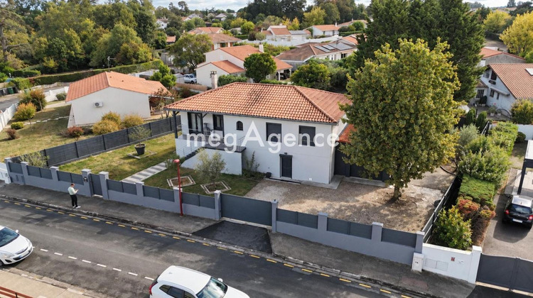 Ma-Cabane - Vente Maison BASSENS, 180 m²