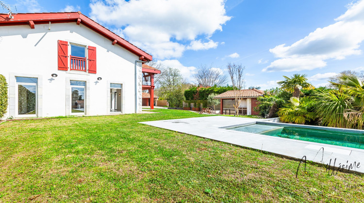 Ma-Cabane - Vente Maison Bassussarry, 242 m²