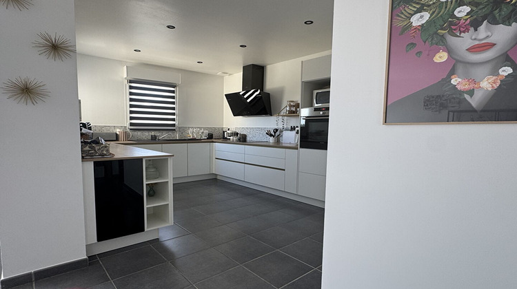 Ma-Cabane - Vente Maison BATZ-SUR-MER, 63 m²
