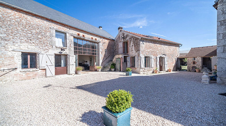 Ma-Cabane - Vente Maison BAZOCHES-LES-HAUTES, 260 m²