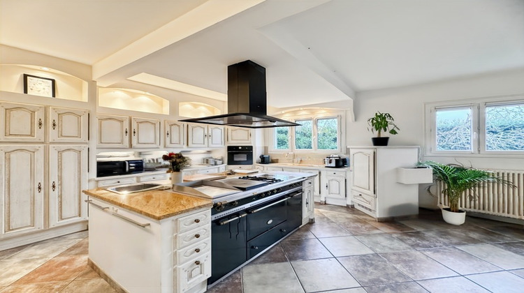 Ma-Cabane - Vente Maison BEAUCOUZE, 310 m²