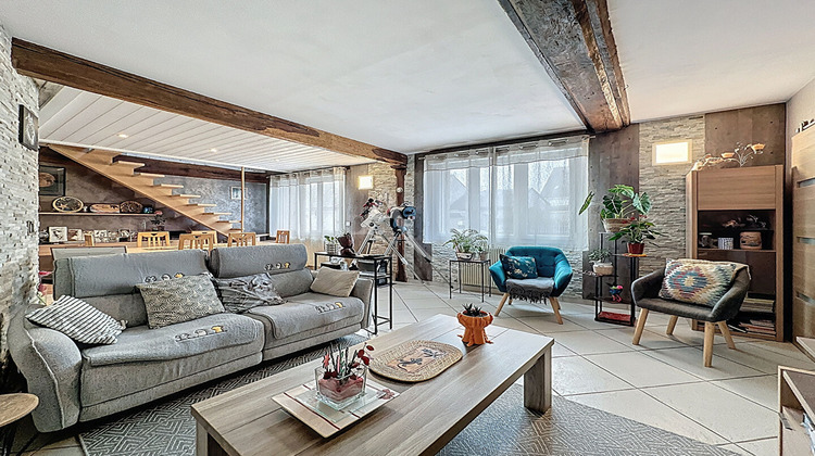 Ma-Cabane - Vente Maison BEAUFORT-EN-VALLEE, 98 m²