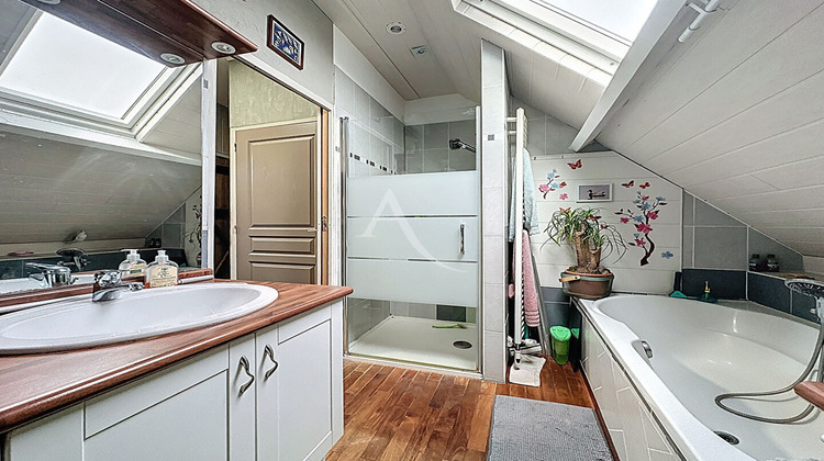 Ma-Cabane - Vente Maison BEAUFORT-EN-VALLEE, 98 m²