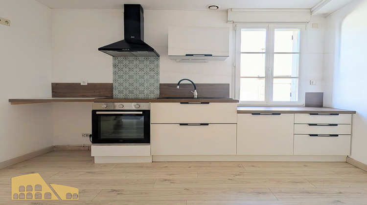 Ma-Cabane - Vente Maison BEAUFORT-EN-VALLEE, 90 m²