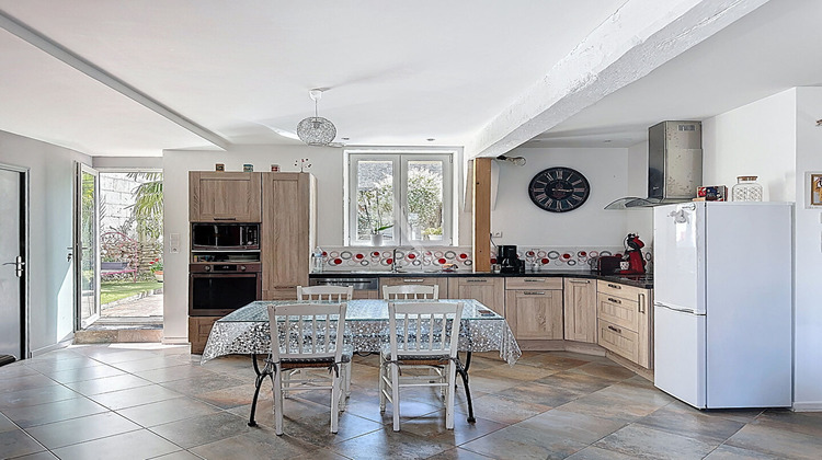 Ma-Cabane - Vente Maison BEAUFORT-EN-VALLEE, 110 m²