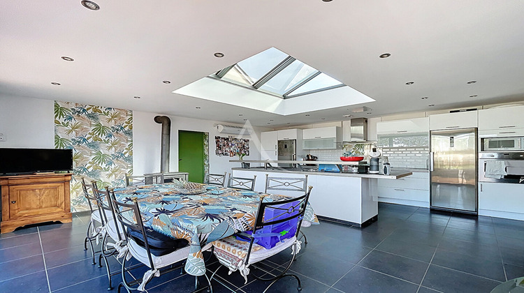 Ma-Cabane - Vente Maison BEAUFORT-EN-VALLEE, 136 m²