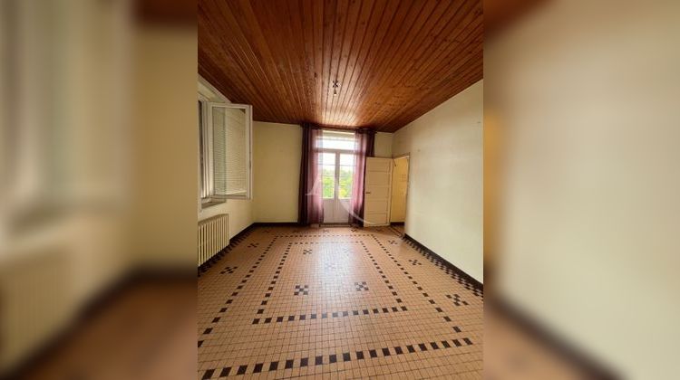 Ma-Cabane - Vente Maison BEAULIEU-SOUS-LA-ROCHE, 92 m²