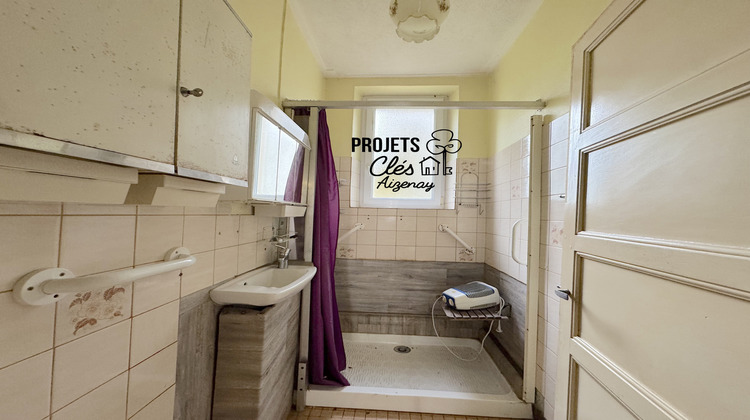 Ma-Cabane - Vente Maison Beaulieu-sous-la-Roche, 180 m²