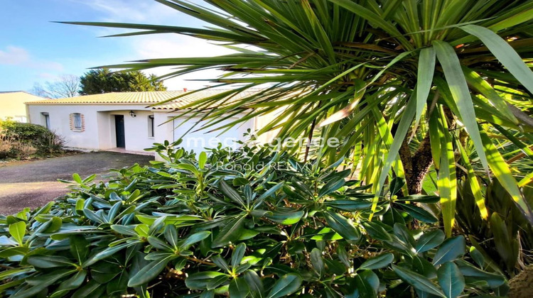 Ma-Cabane - Vente Maison BEAULIEU SOUS LA ROCHE, 91 m²