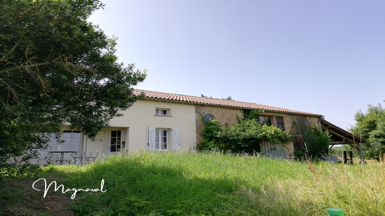 Ma-Cabane - Vente Maison Beaumont-de-Lomagne, 217 m²