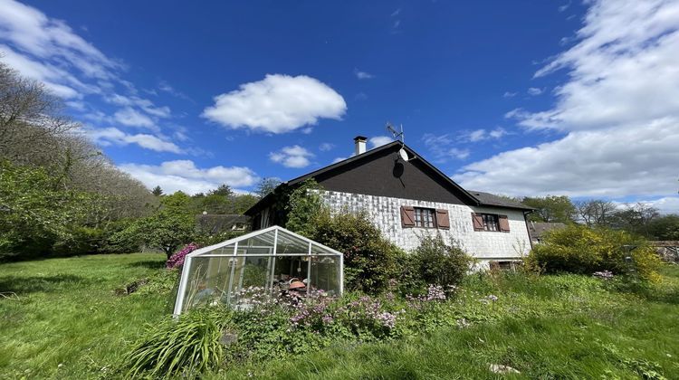 Ma-Cabane - Vente Maison Beaumont-le-Roger, 1407 m²