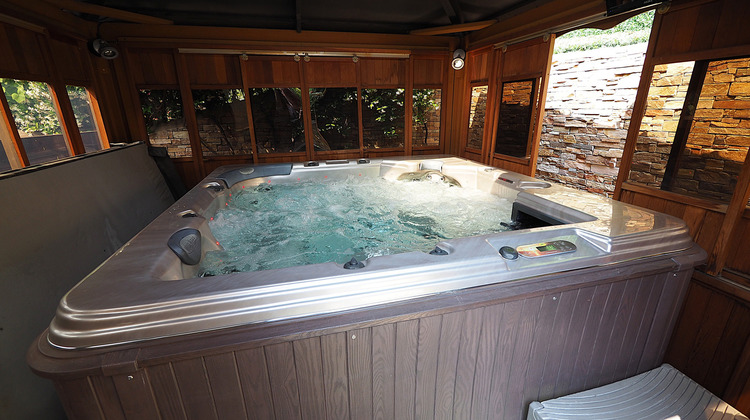 Ma-Cabane - Vente Maison Beausoleil, 180 m²