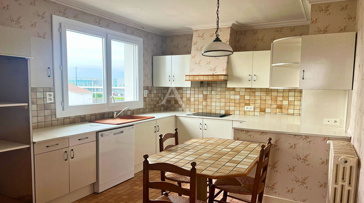 Ma-Cabane - Vente Maison BEAUVOIR-SUR-MER, 188 m²