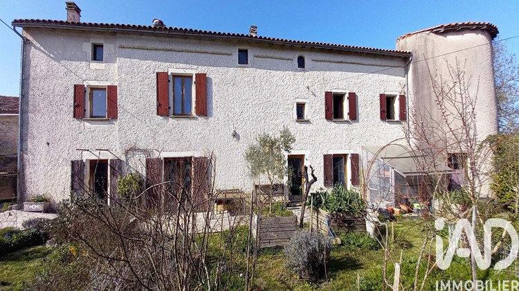 Ma-Cabane - Vente Maison Beauvoir-sur-Niort, 211 m²