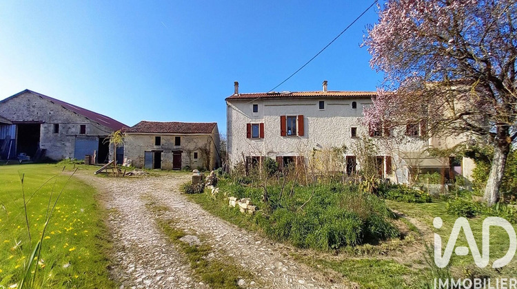 Ma-Cabane - Vente Maison Beauvoir-sur-Niort, 211 m²
