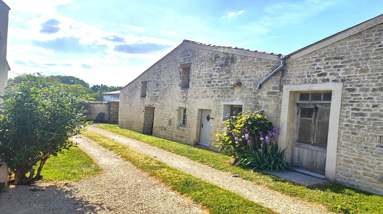 Ma-Cabane - Vente Maison BEAUVOIR-SUR-NIORT, 247 m²