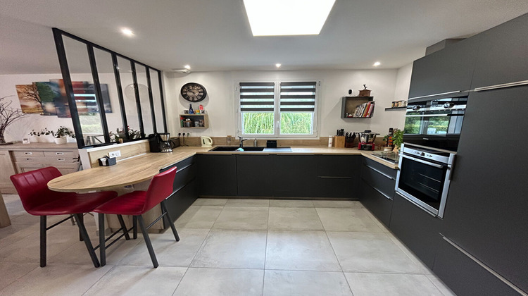 Ma-Cabane - Vente Maison BECON-LES-GRANITS, 140 m²