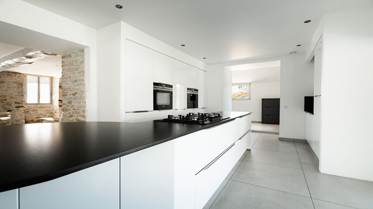 Ma-Cabane - Vente Maison BECON-LES-GRANITS, 211 m²