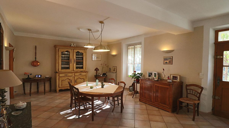 Ma-Cabane - Vente Maison BEDARRIDES, 210 m²