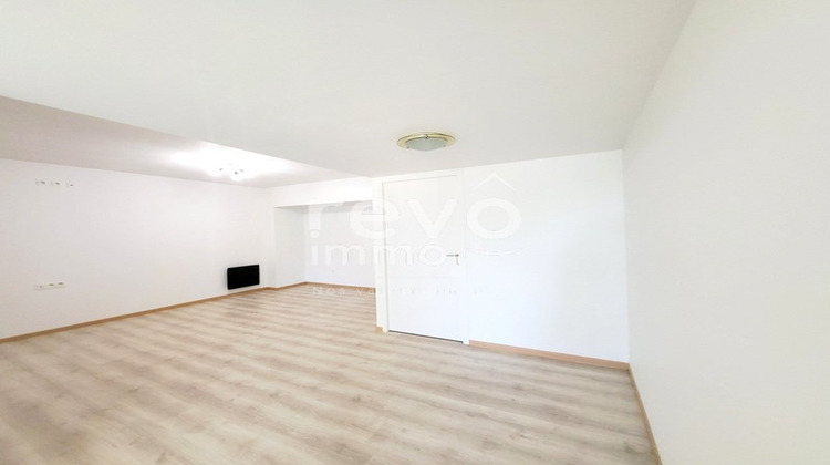 Ma-Cabane - Vente Maison BEGROLLES EN MAUGES, 90 m²
