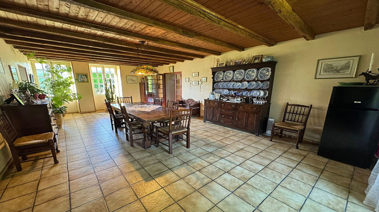 Ma-Cabane - Vente Maison BELLAC, 240 m²