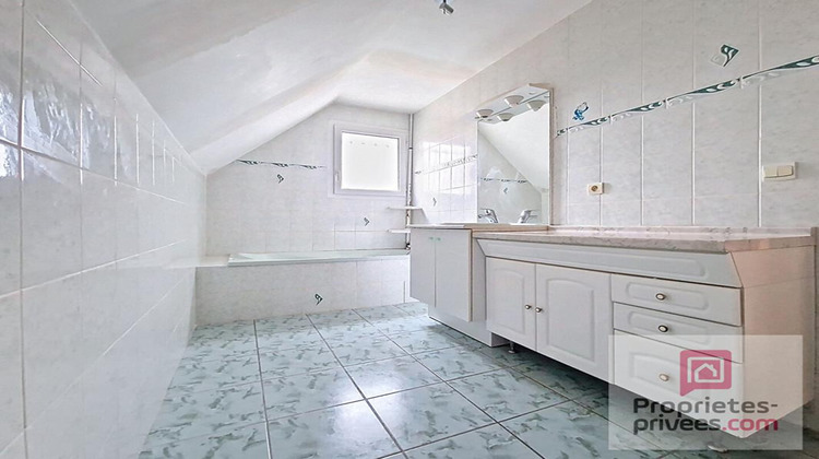 Ma-Cabane - Vente Maison BELLEY, 100 m²