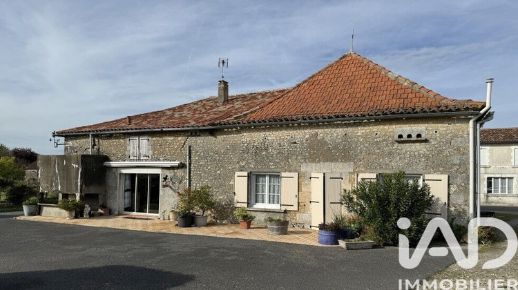 Ma-Cabane - Vente Maison Berneuil, 207 m²