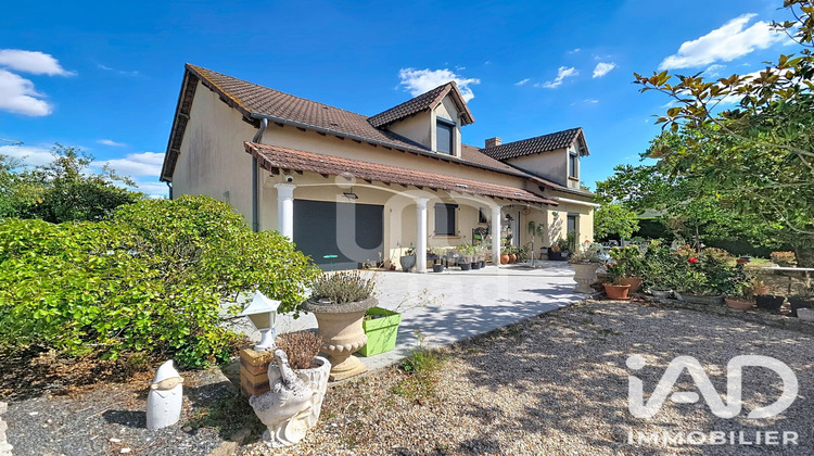 Ma-Cabane - Vente Maison Berry Bouy, 180 m²
