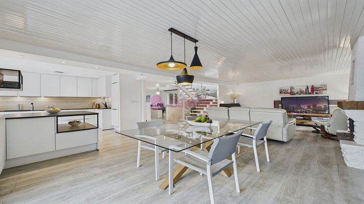 Ma-Cabane - Vente Maison BERTRANGE, 216 m²