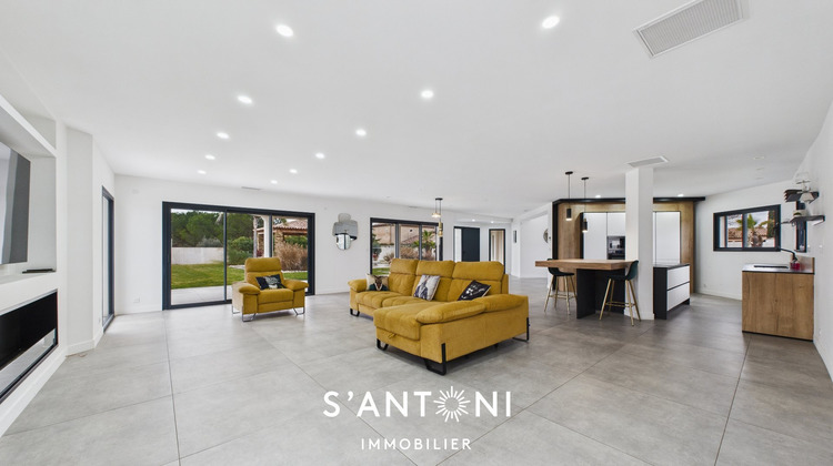 Ma-Cabane - Vente Maison BESSAN, 235 m²