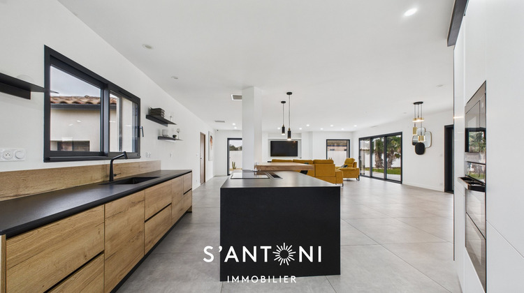 Ma-Cabane - Vente Maison BESSAN, 235 m²