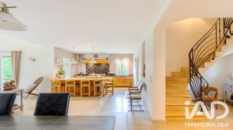 Ma-Cabane - Vente Maison Béthemont-la-Forêt, 189 m²