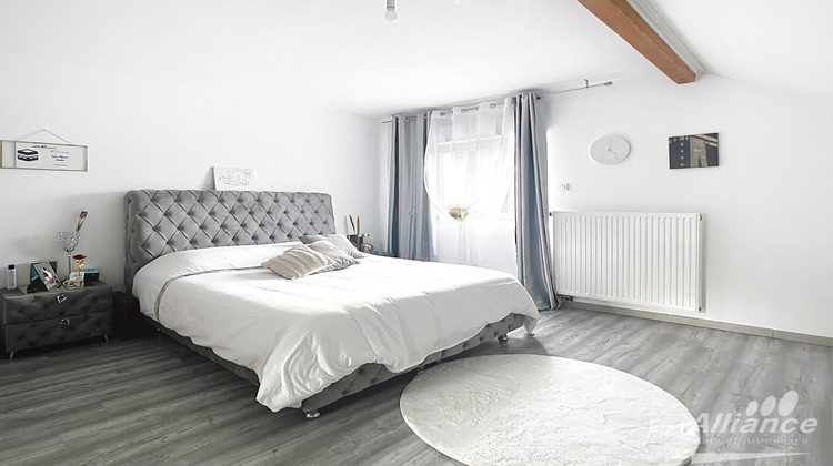 Ma-Cabane - Vente Maison Bethoncourt, 222 m²