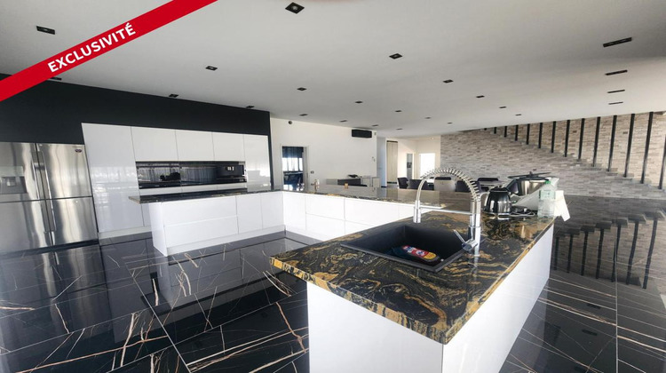 Ma-Cabane - Vente Maison BEYCHAC ET CAILLAU, 235 m²