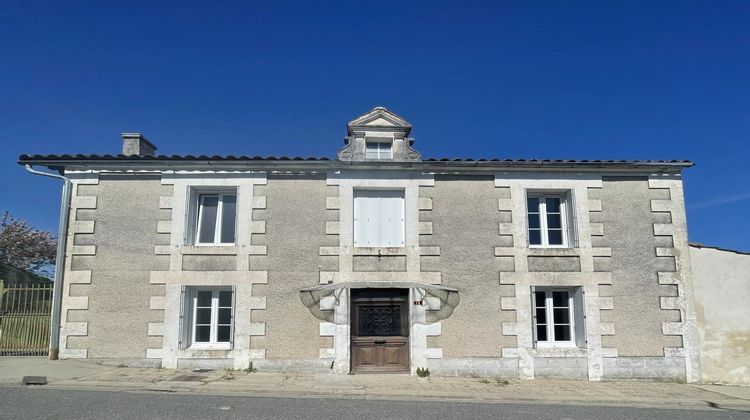 Ma-Cabane - Vente Maison Blanzac Porcheresse, 130 m²