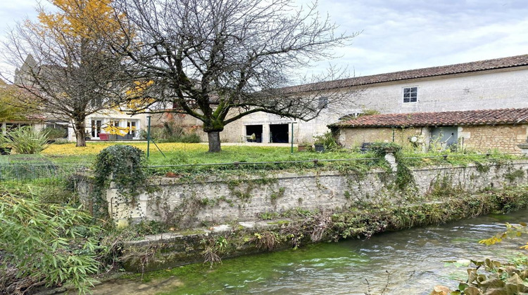 Ma-Cabane - Vente Maison BLANZAC PORCHERESSE, 302 m²