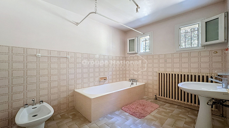 Ma-Cabane - Vente Maison BOLLENE, 245 m²