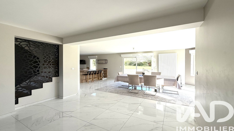 Ma-Cabane - Vente Maison Bonchamp-Lès-Laval, 166 m²