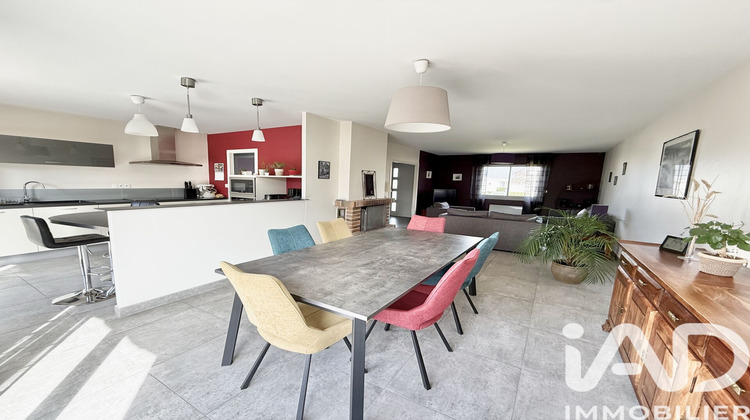 Ma-Cabane - Vente Maison Bonchamp-Lès-Laval, 210 m²