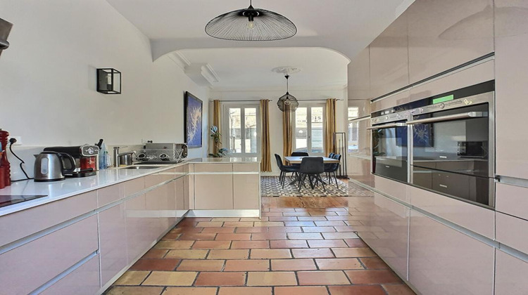 Ma-Cabane - Vente Maison BORDEAUX, 205 m²