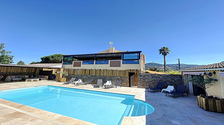 Ma-Cabane - Vente Maison BORMES-LES-MIMOSAS, 205 m²