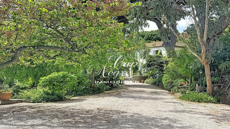 Ma-Cabane - Vente Maison BORMES-LES-MIMOSAS, 220 m²
