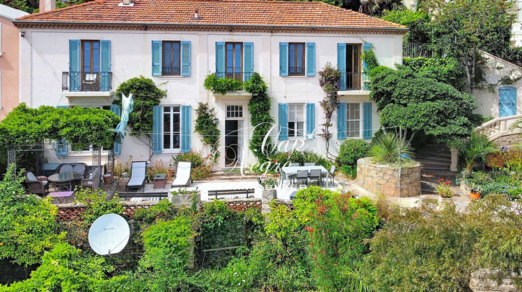 Ma-Cabane - Vente Maison BORMES-LES-MIMOSAS, 220 m²