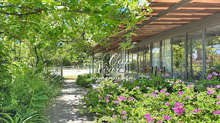 Ma-Cabane - Vente Maison BORMES-LES-MIMOSAS, 220 m²