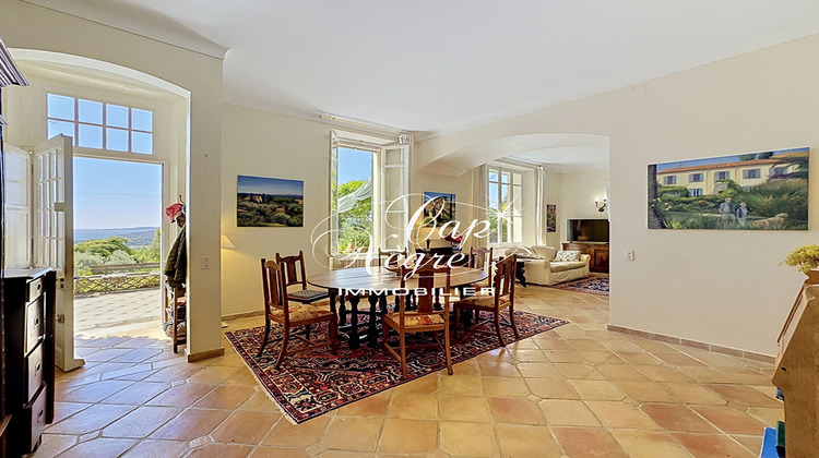 Ma-Cabane - Vente Maison BORMES-LES-MIMOSAS, 220 m²