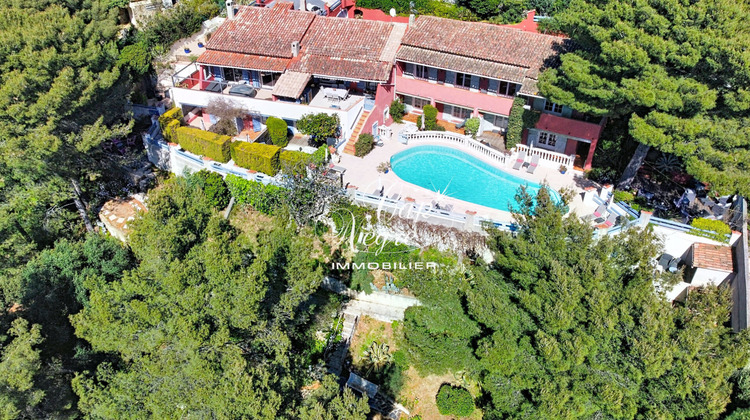Ma-Cabane - Vente Maison BORMES-LES-MIMOSAS, 360 m²