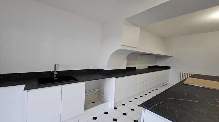 Ma-Cabane - Vente Maison BOUAFLES, 192 m²