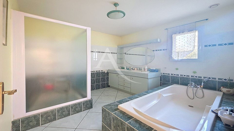 Ma-Cabane - Vente Maison BOUCHEMAINE, 183 m²