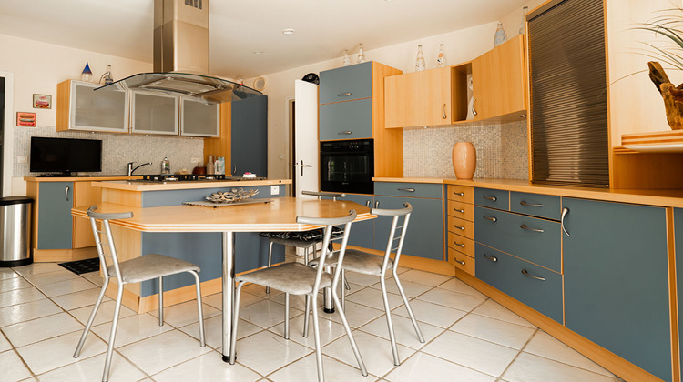 Ma-Cabane - Vente Maison BOUCHEMAINE, 165 m²